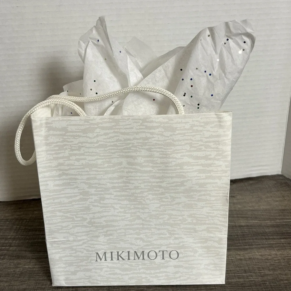 Mikimoto luxury gift